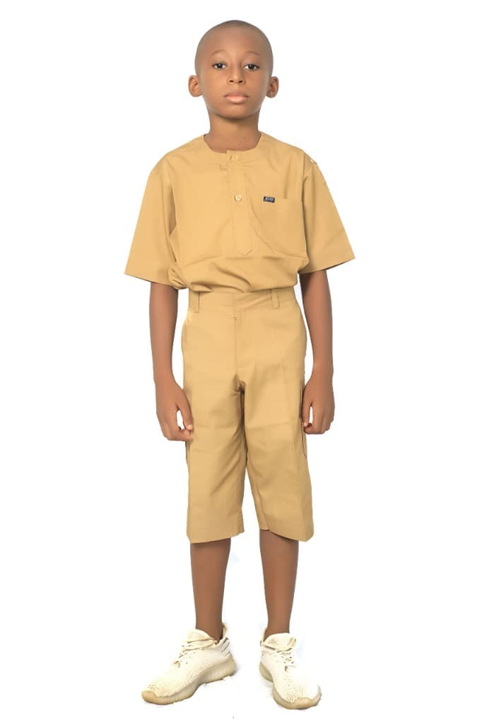 Tenue beige garcon short